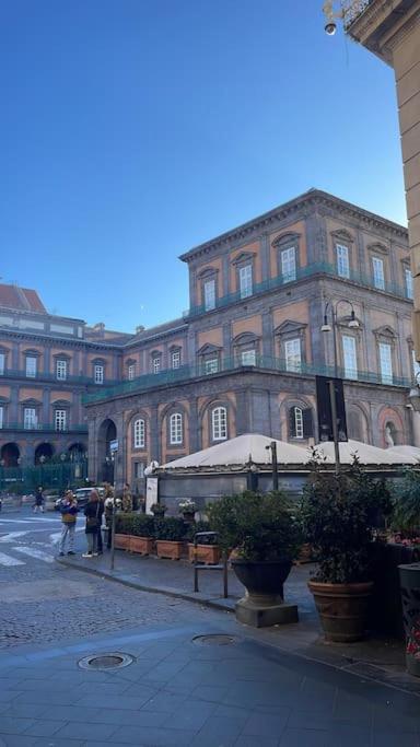 Re Gallo Luxury Apartment Plebiscito In Via Chiaia Napoli Dış mekan fotoğraf