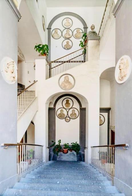 Re Gallo Luxury Apartment Plebiscito In Via Chiaia Napoli Dış mekan fotoğraf